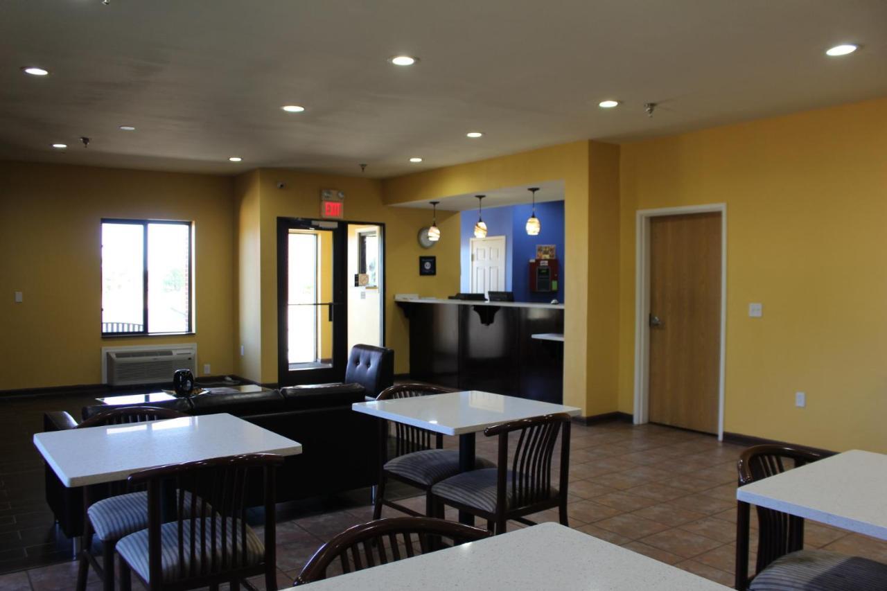 Home Gate Inn & Suites Southaven Exterior photo